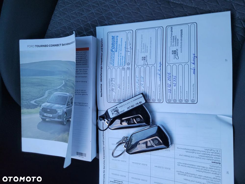 Ford Tourneo Connect 1.5 EcoBoost Titanium - 19