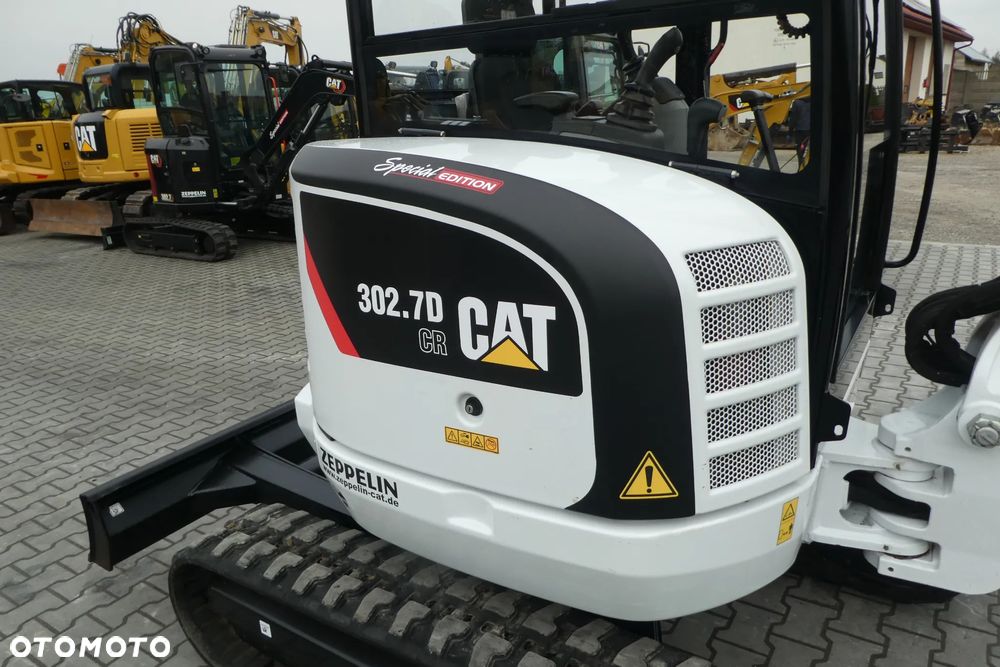 Caterpillar 302,7D CR TRZY ŁYŻKI - 31
