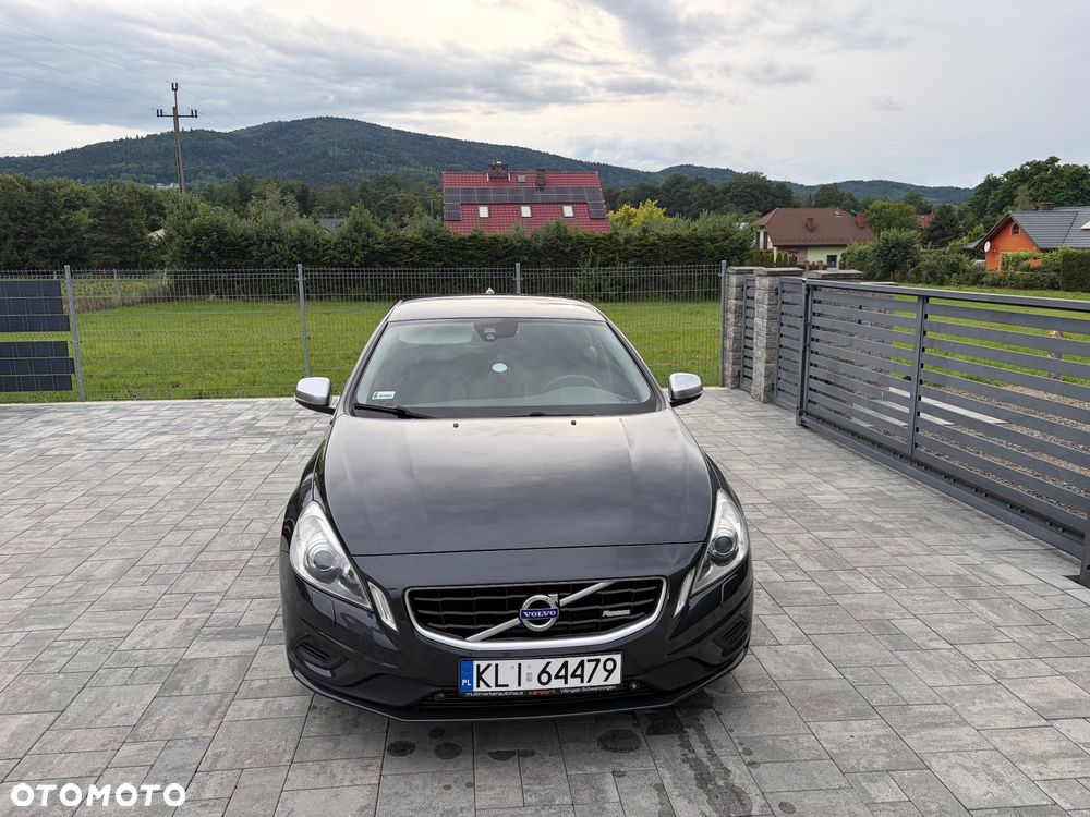 Volvo S60 D3 R-Design - 8