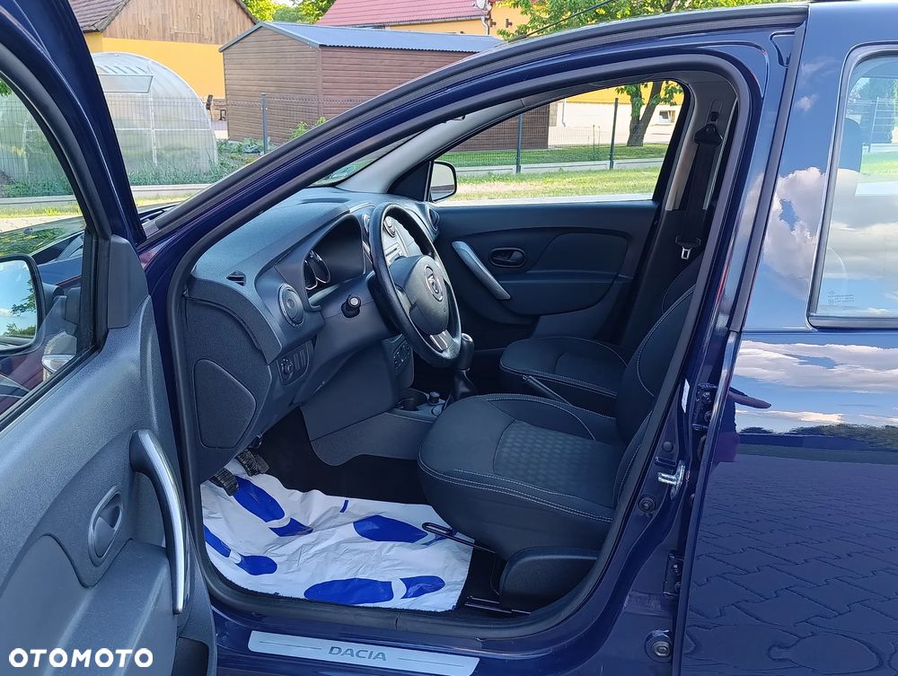 Dacia Sandero 1.2 16V - 22