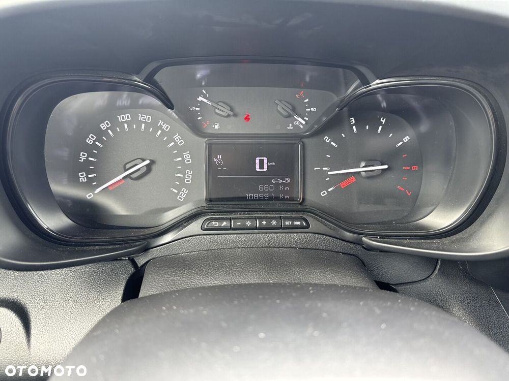 Toyota PROACE CITY - 13