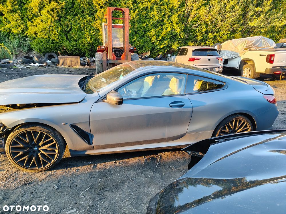 BMW Seria 8 M850i xDrive - 1