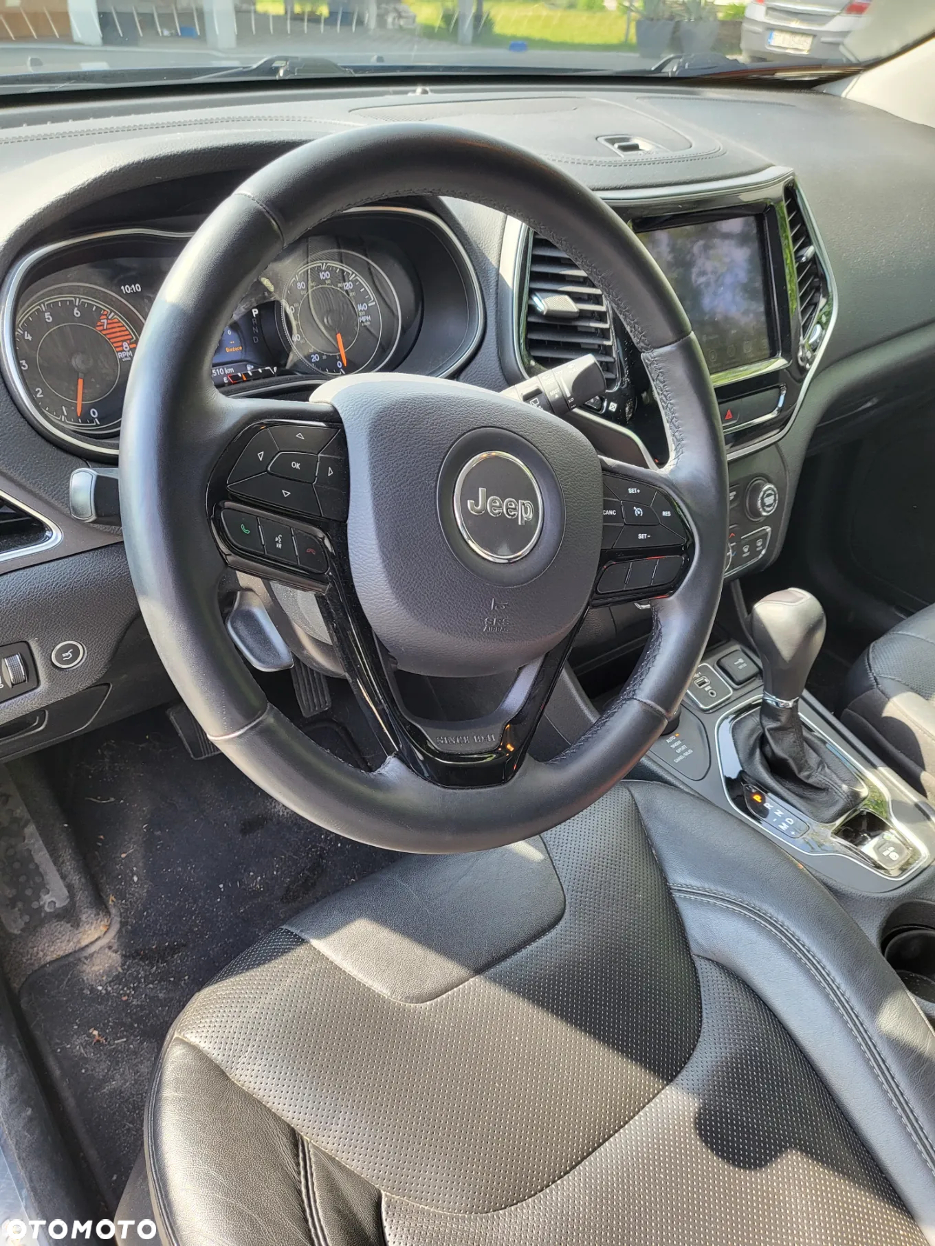 Jeep Cherokee - 5