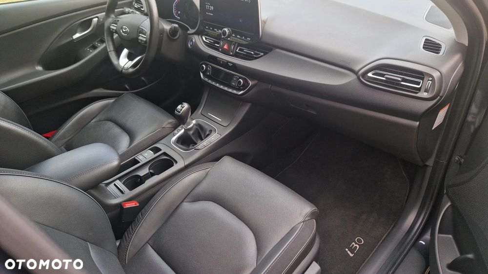 Hyundai i30 1.5 T-GDI 48V-Hybrid Advantage - 6