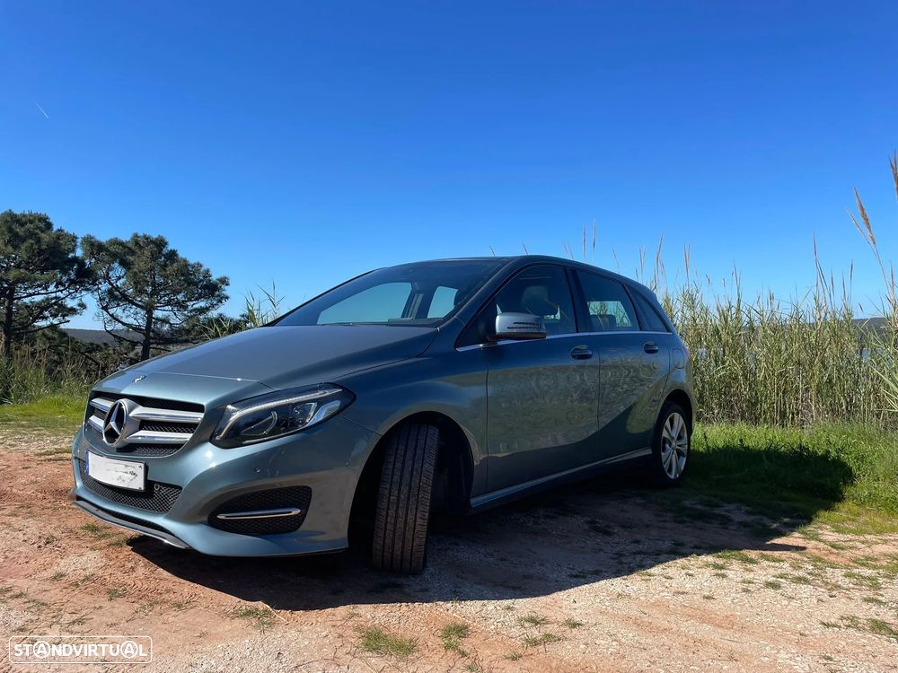 Mercedes-Benz B 180 Standard - 2