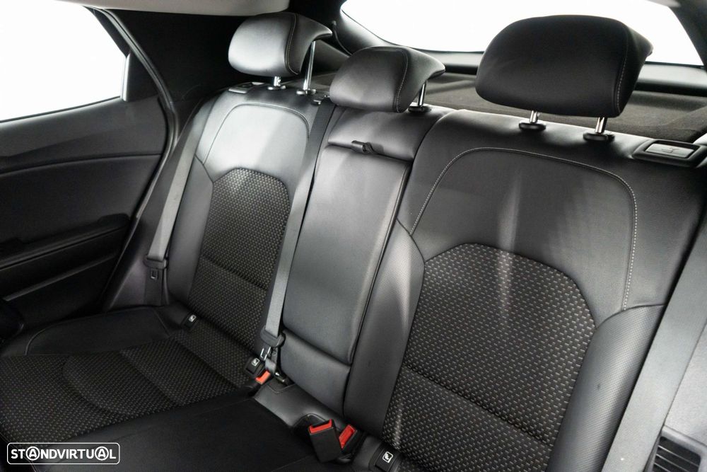 Kia XCeed 1.6 GDi PHEV Drive - 9