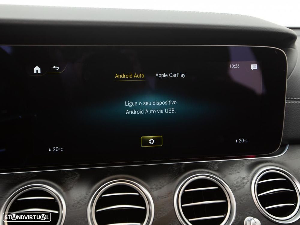 Mercedes-Benz E 300 de 4Matic 9G-TRONIC AMG Line - 34