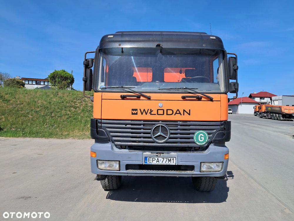 Mercedes-Benz Actros - 3