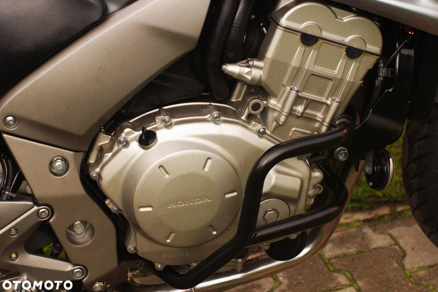 Honda CBF - 16