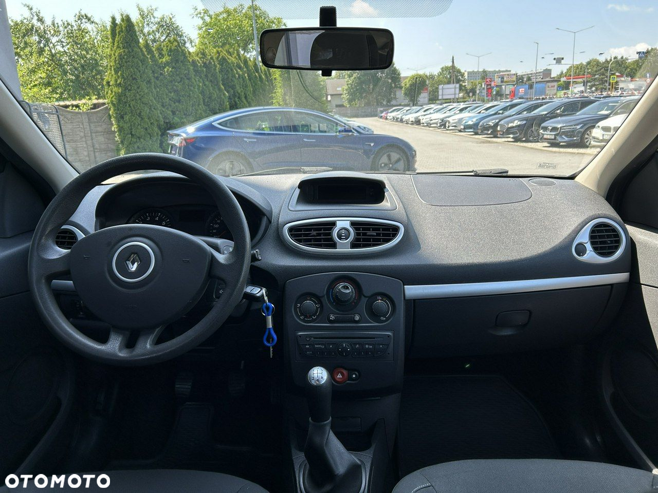 Renault Clio 1.2 16V 75 Dynamique - 10