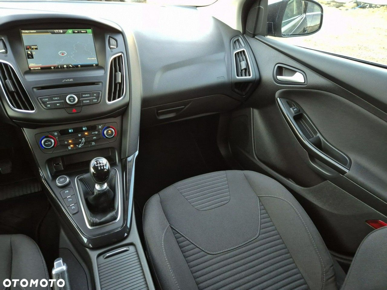 Ford Focus - 27