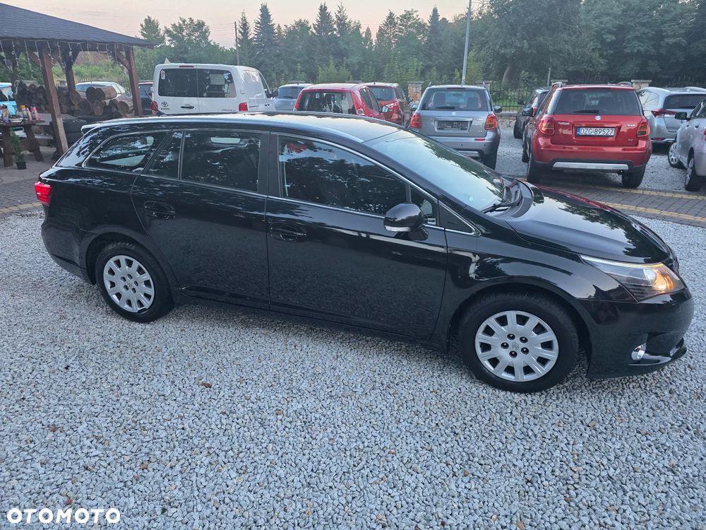 Toyota Avensis 2.0 D-4D Edition - 9