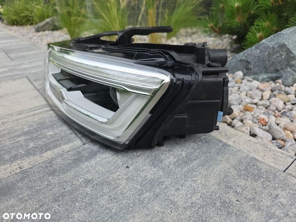 AUDI Q3 RSQ3 8U0 LIFT Lampa lewa przód Full Led Dynamic 8U0941033 2016 - 4