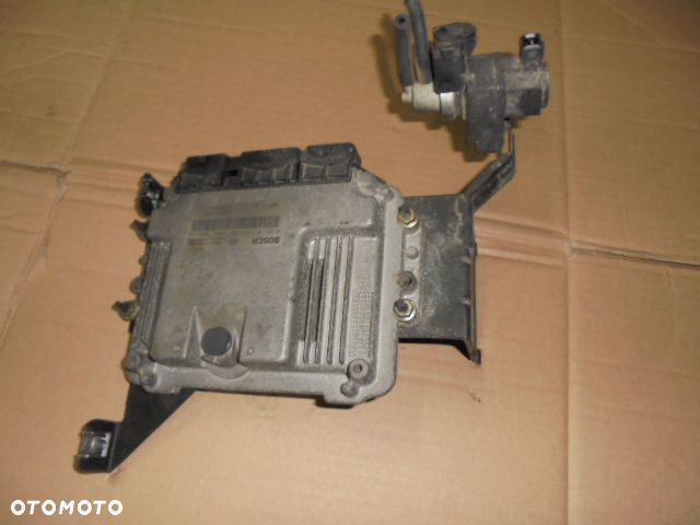 KOMPUTER SILNIKA STEROWN MEGANE II 1.9 DCI 0281011 - 1