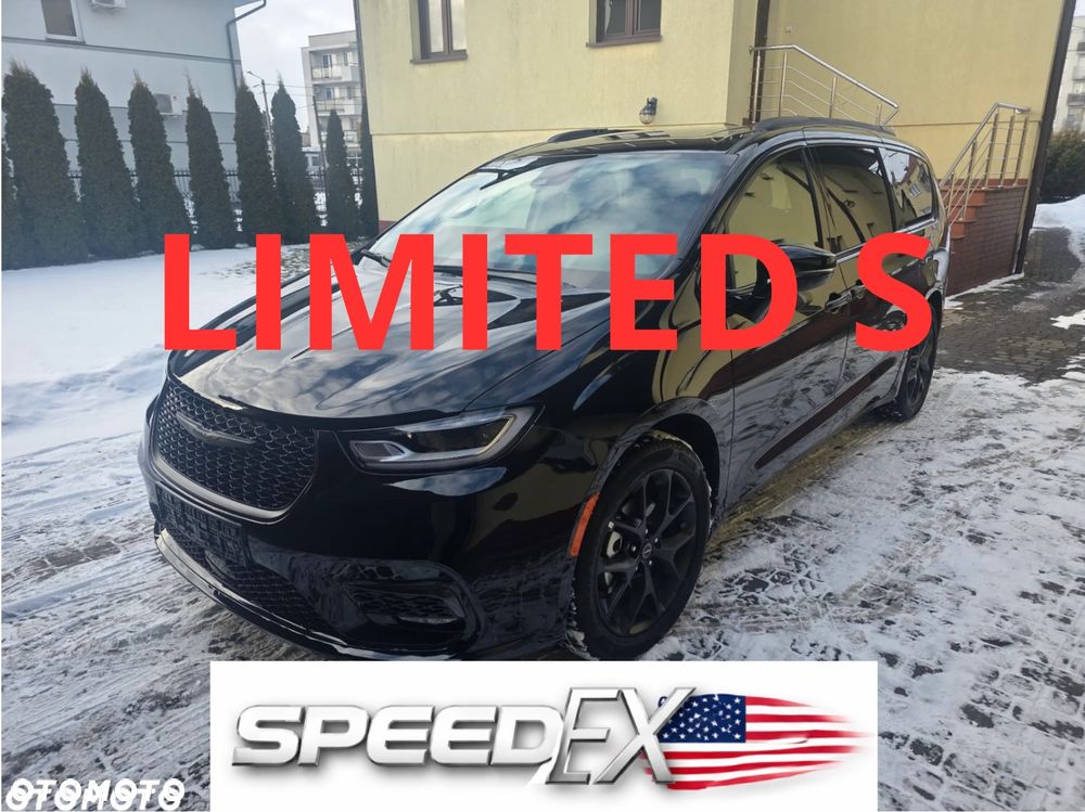 Chrysler Pacifica - 2