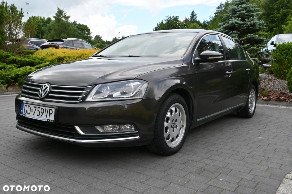 Volkswagen Passat 2.0 TDI Highline - 2