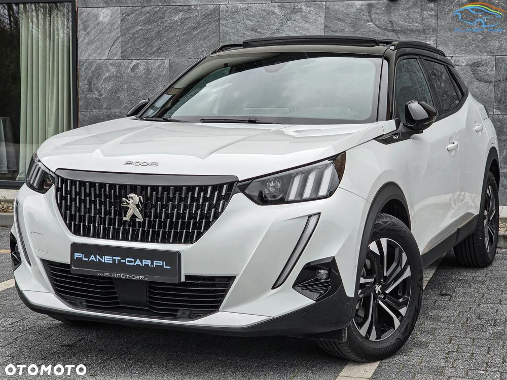Peugeot 2008 PureTech 130 EAT8 GT - 4