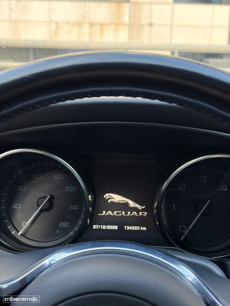 Jaguar XE 20d Aut. R-Sport - 22