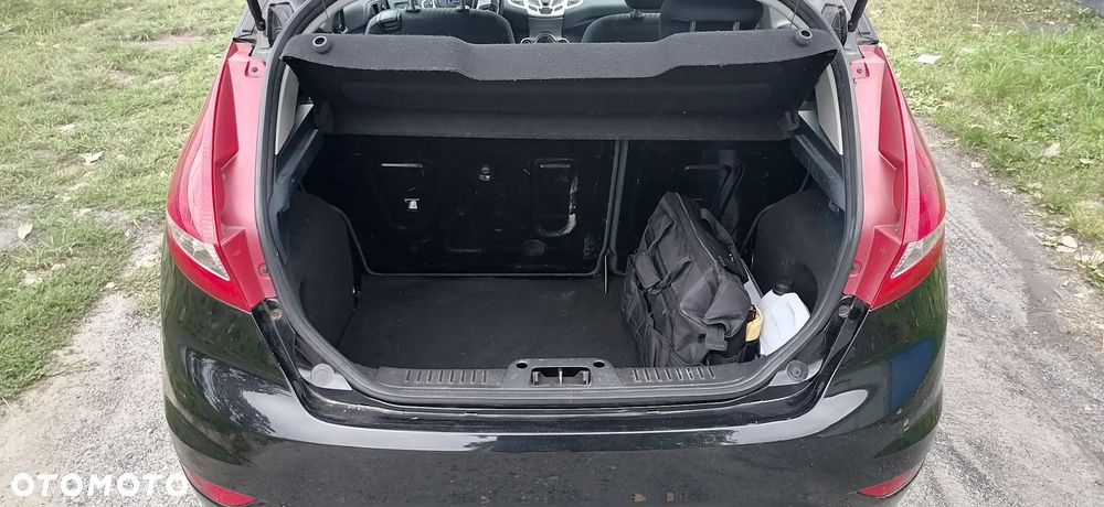 Ford Fiesta 1.25 Ambiente EU5 - 8