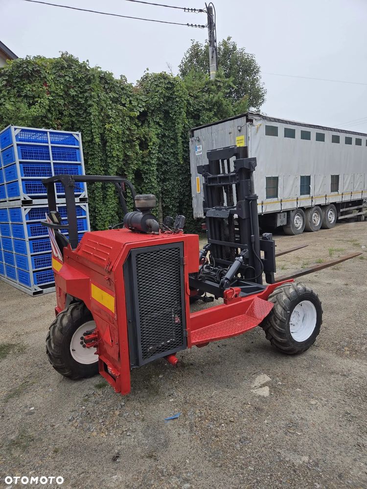 Moffett M 9 - 3