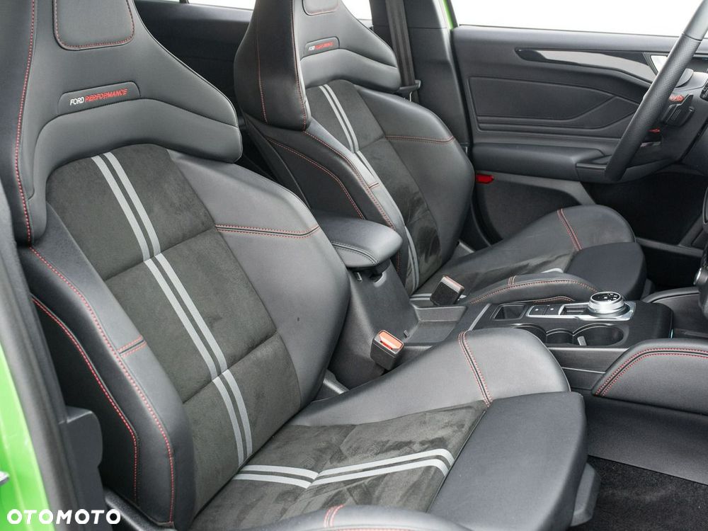 Ford Focus - 29