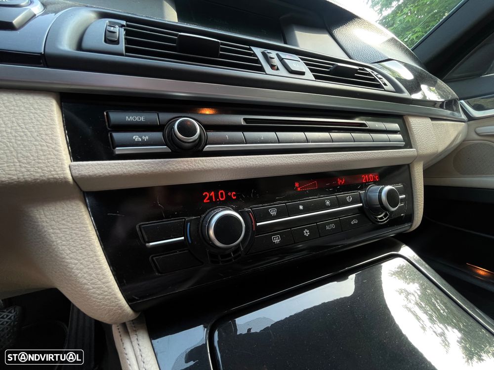 BMW 520 d Auto - 13