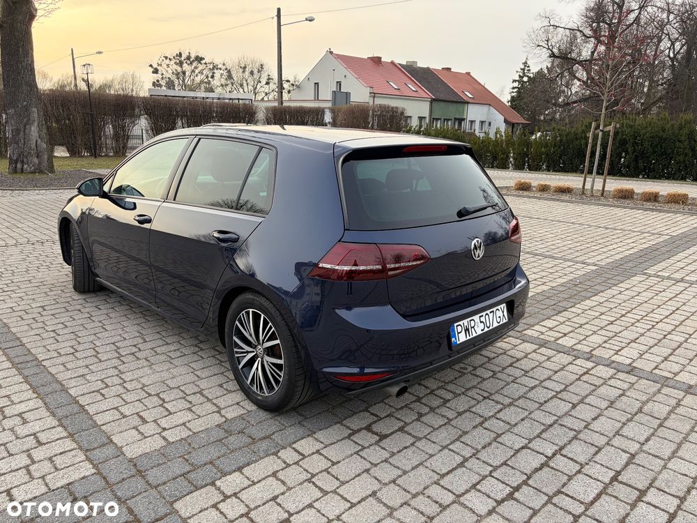 Volkswagen Golf 1.2 TSI BlueMotion Technology Cup - 24