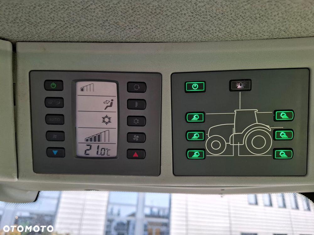 Claas AXION 830 - 17