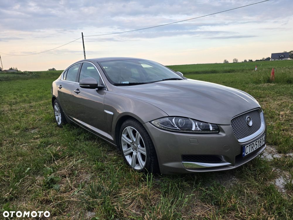 Jaguar XF - 5