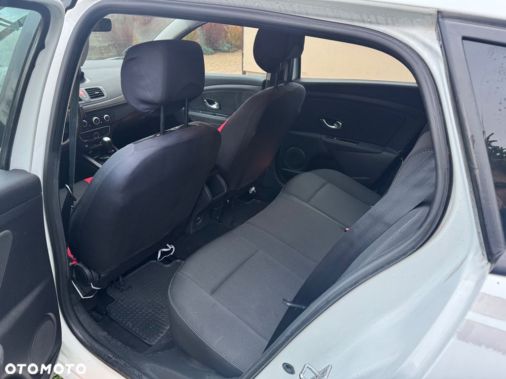 Renault Megane Grandtour ENERGY dCi 110 Start & Stopp Dynamique - 13