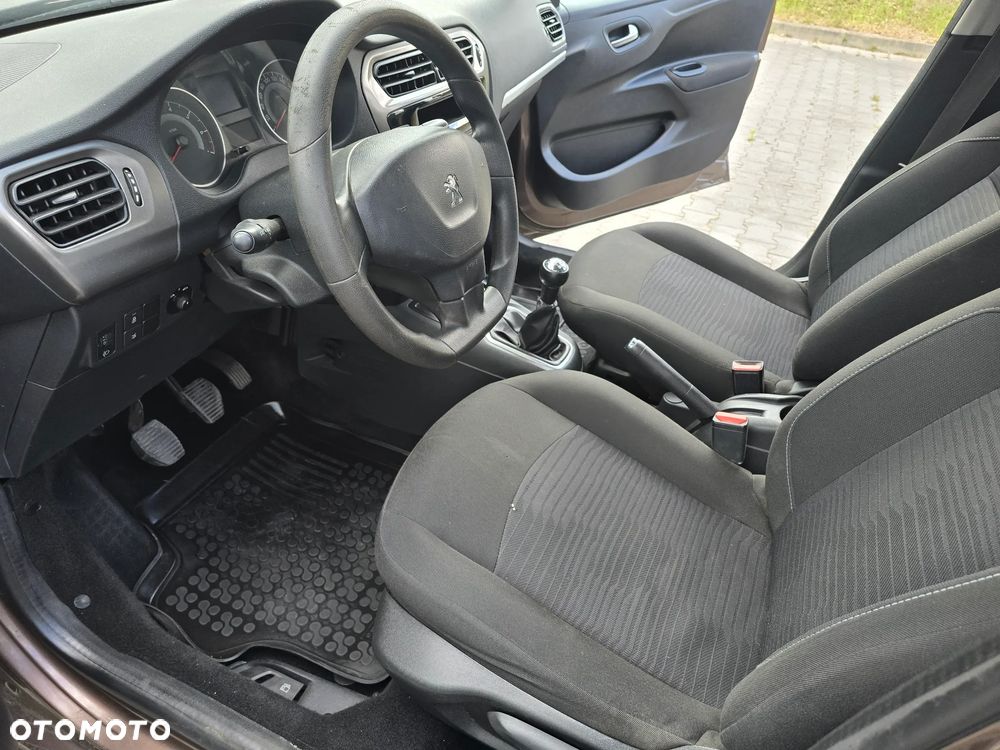 Peugeot 301 1.6 HDi Active - 17
