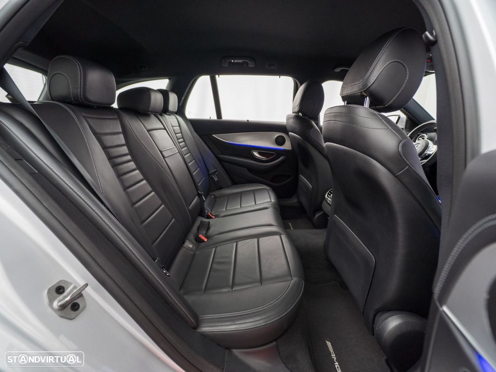 Mercedes-Benz E 300 de AMG Line - 43