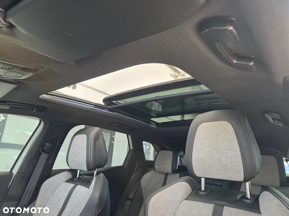 Peugeot 3008 1.6 PureTech Hybrid4 PHEV GT S&S EAT8 - 11