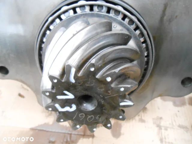 Atak tylny 13x54 AP John Deere 6920 - 2