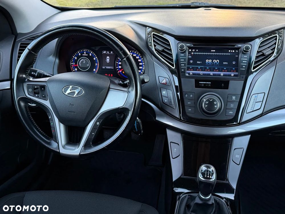 Hyundai i40 Kombi 1.6 Trend - 21