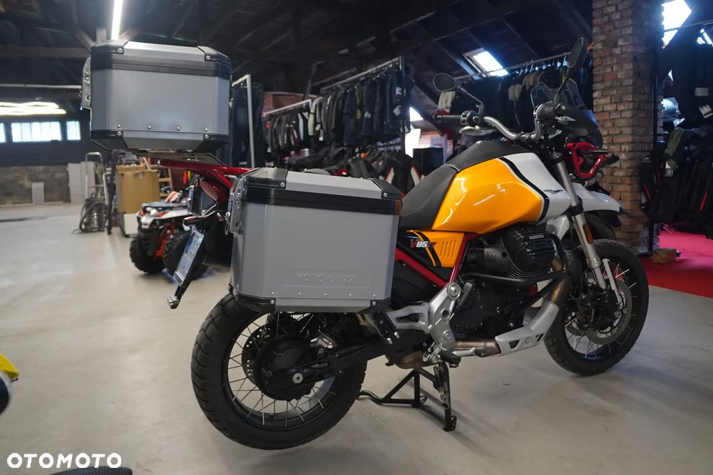 Moto Guzzi V85 - 7