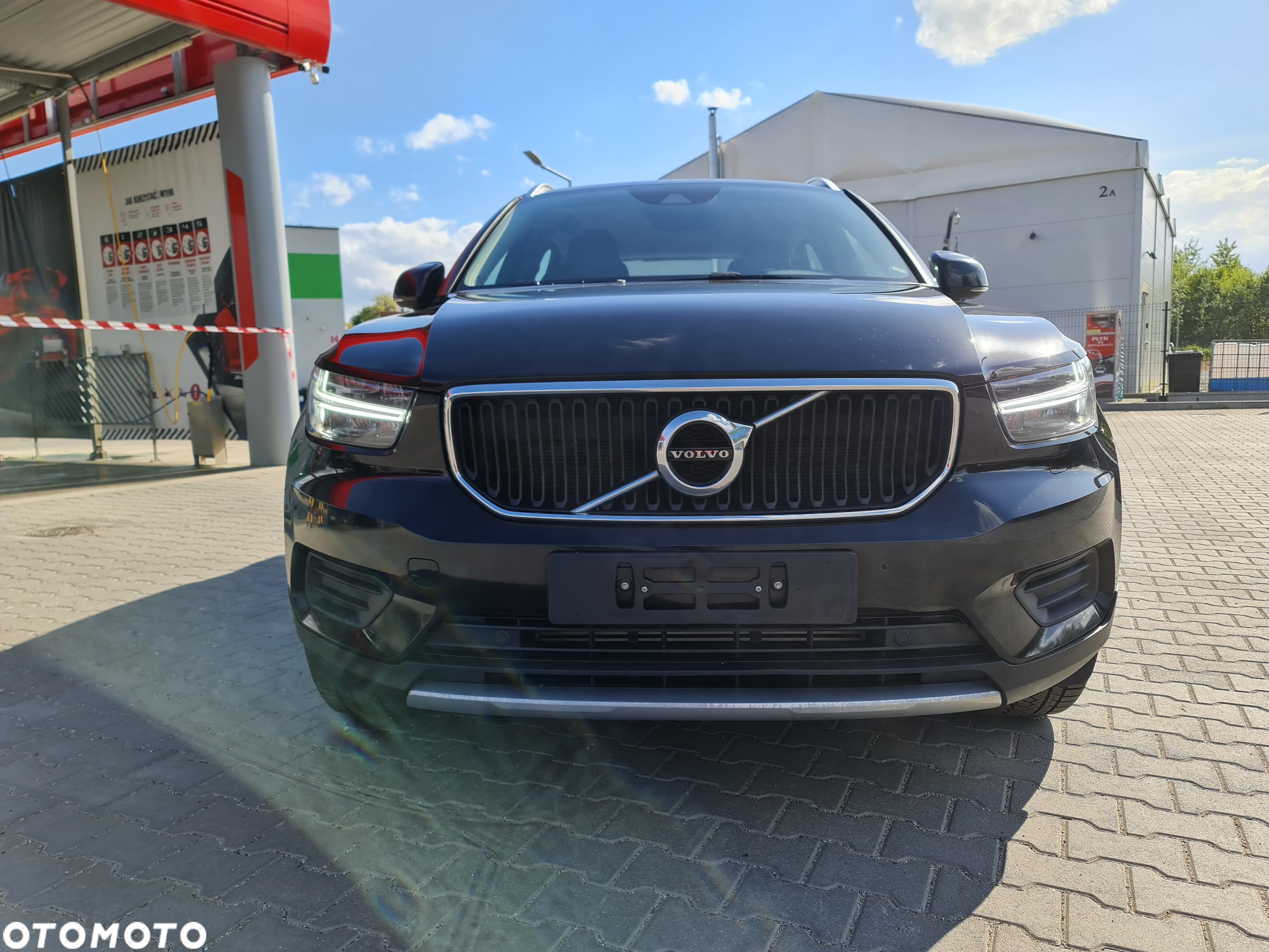 Volvo XC 40 D3 AWD Geartronic Momentum Pro - 2