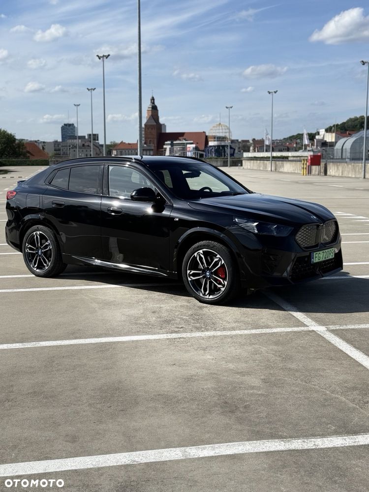 BMW iX2 - 4