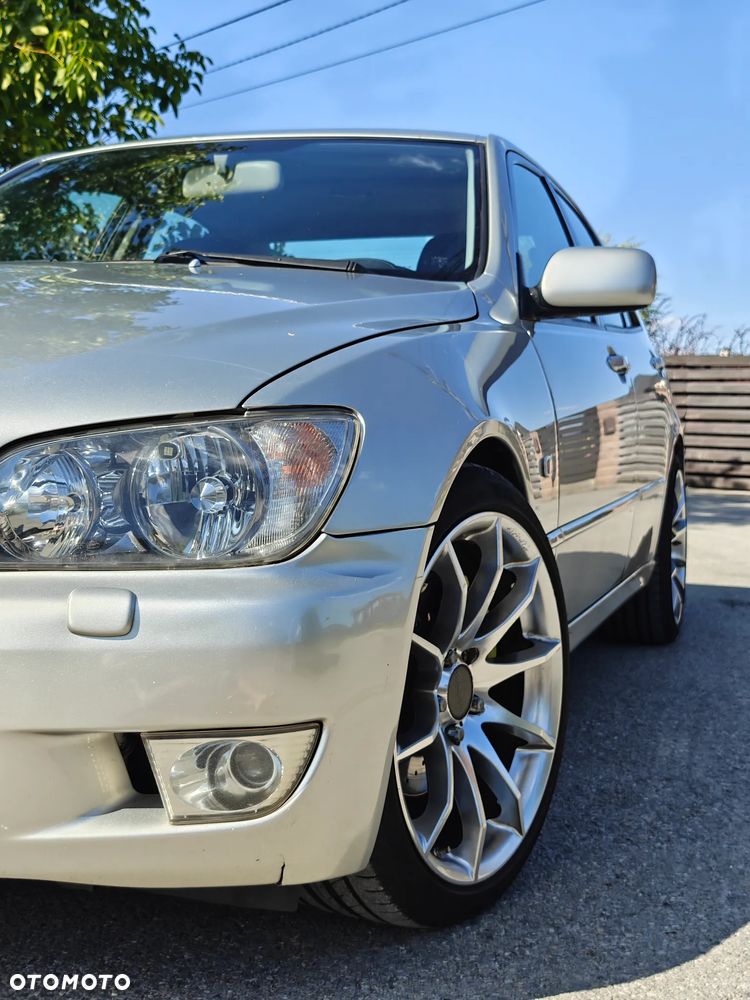 Lexus IS 200 Prestige - 3