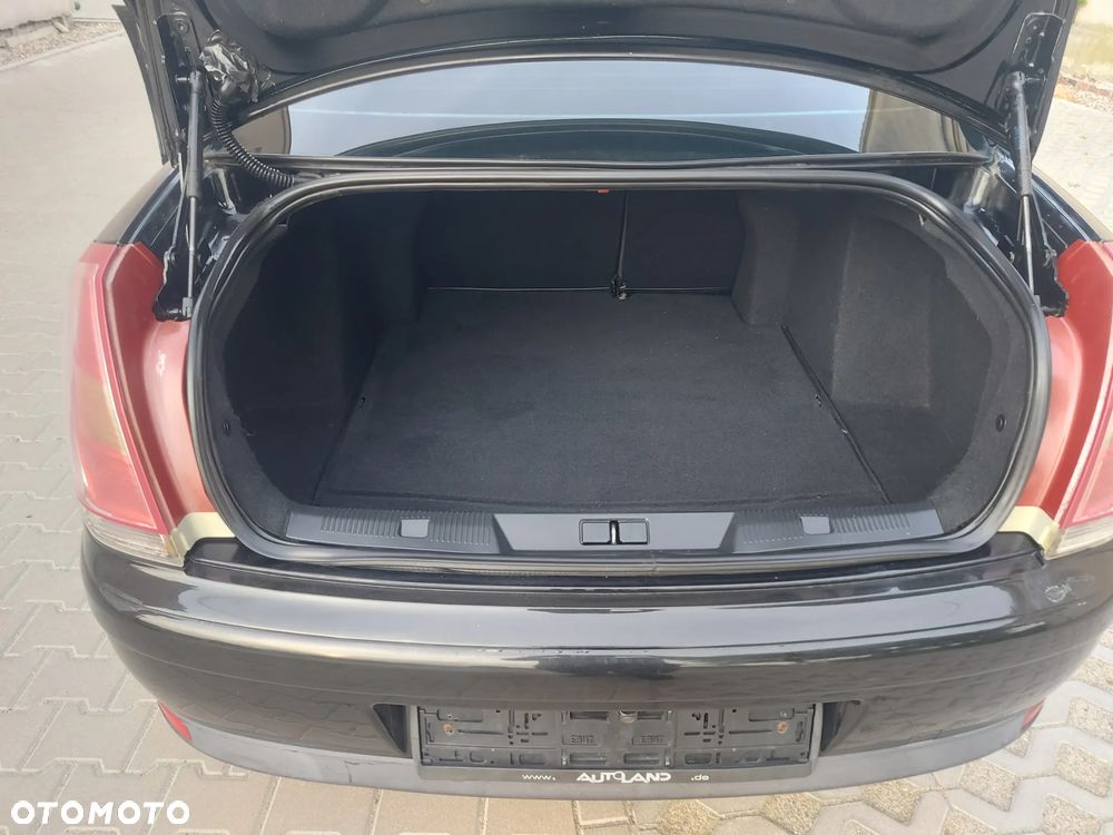 Citroën C4 HDi 110 FAP Tonic - 9