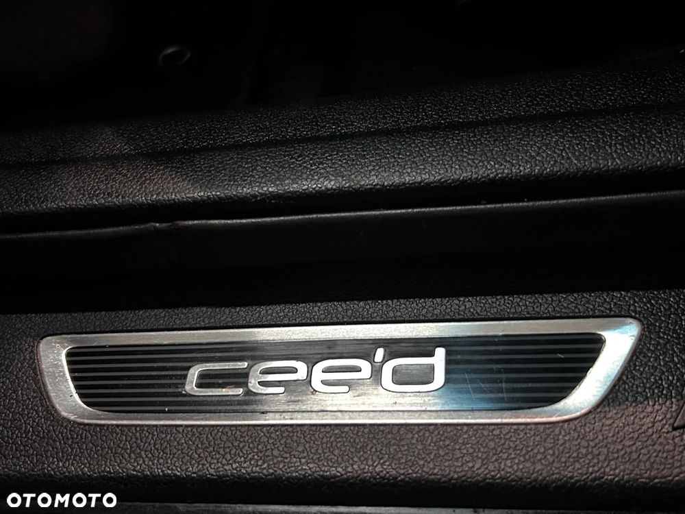 Kia Ceed 1.6 CRDi GT Line - 18