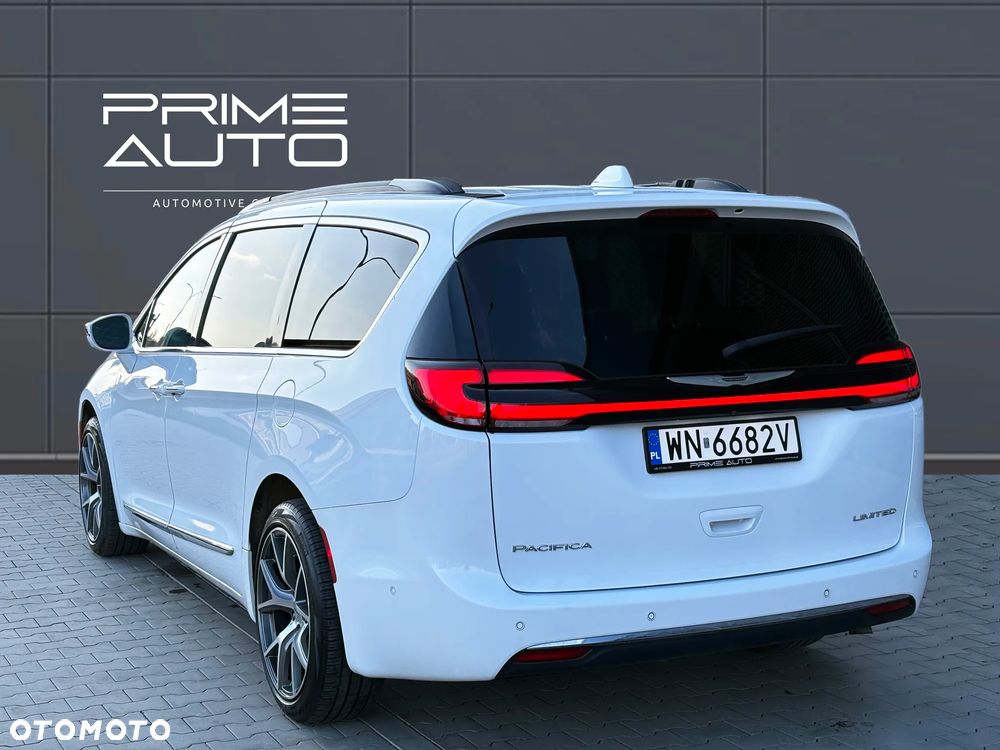 Chrysler Pacifica - 4