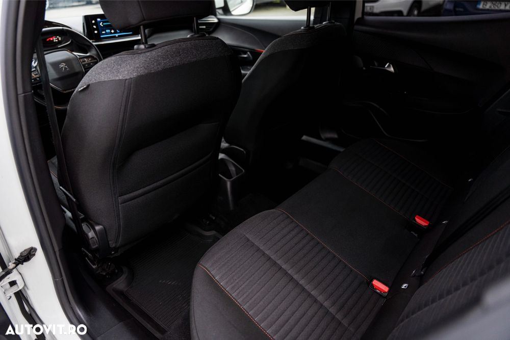 Peugeot 2008 BlueHDi 100 STOP & START Active - 16