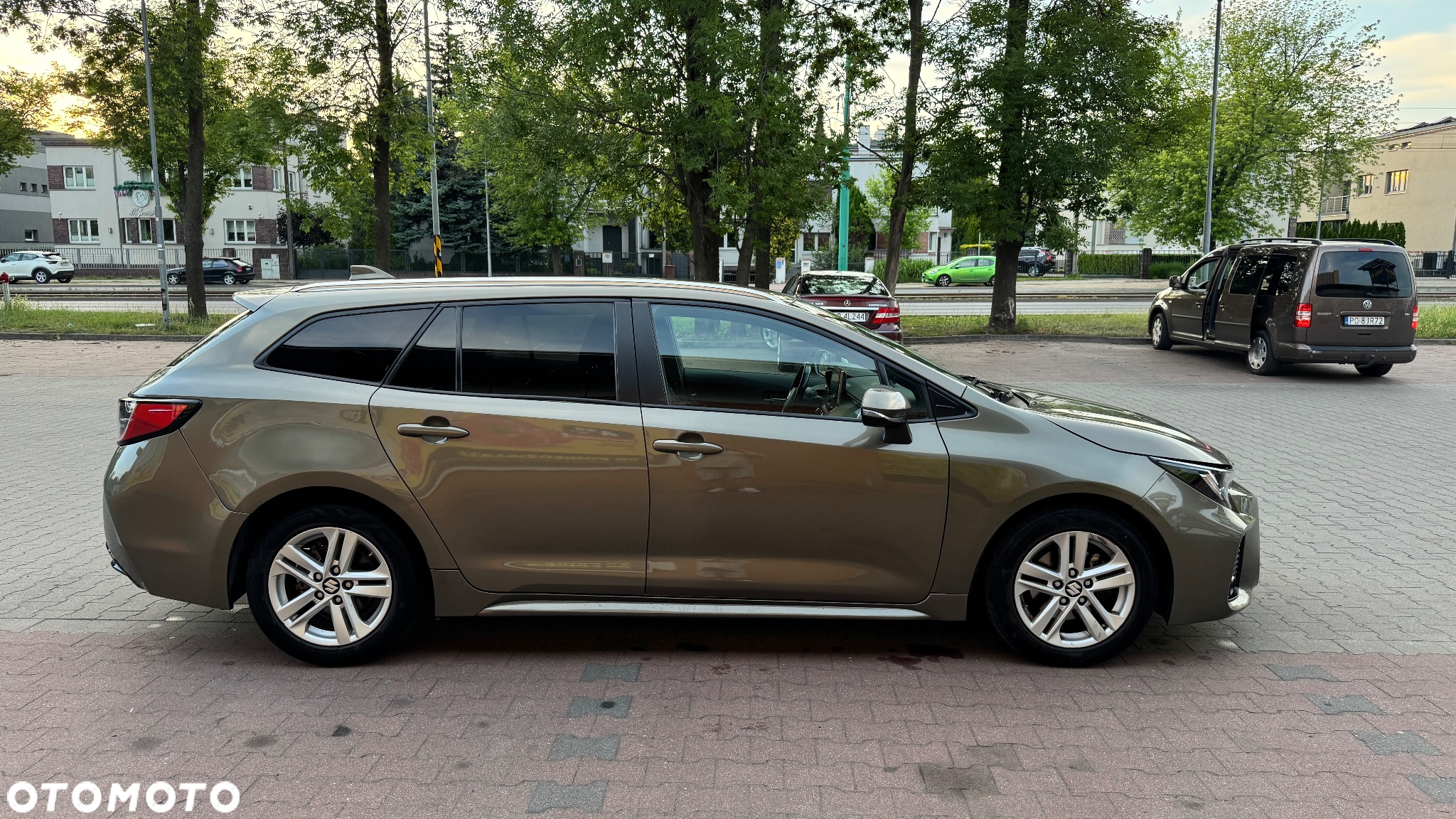 Toyota Corolla 1.8 Hybrid Comfort - 3