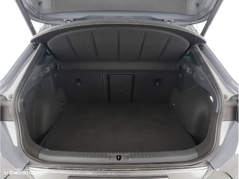 Cupra Formentor 1.4 e-Hybrid DSG VZ - 32