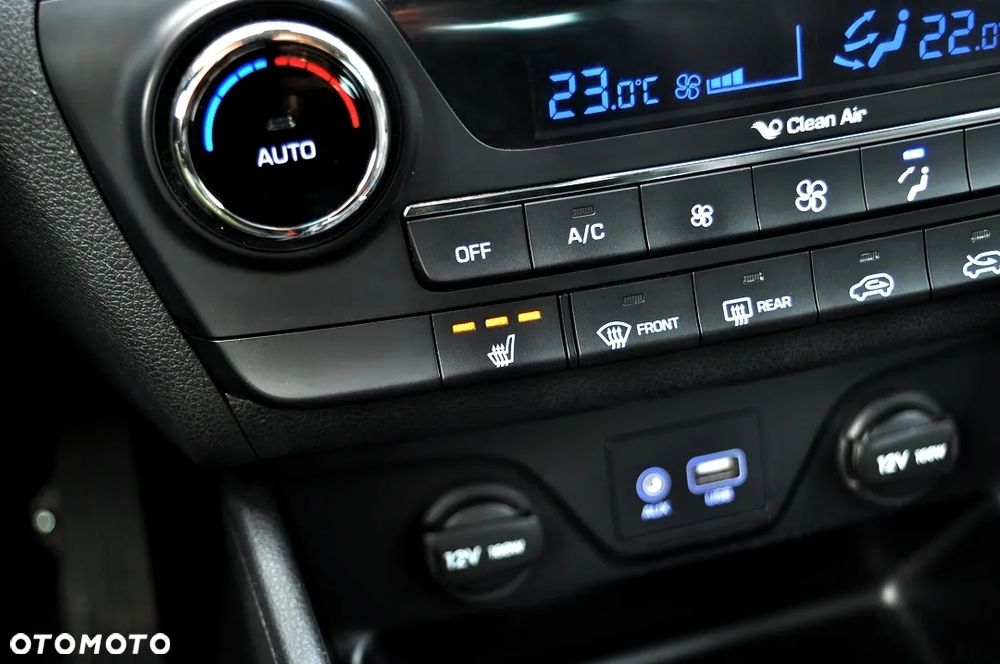 Hyundai Tucson 1.7 CRDI BlueDrive Style 2WD - 30