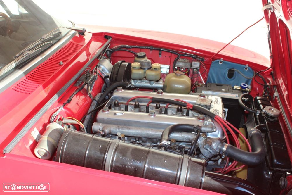Alfa Romeo 2000 GTV - 10
