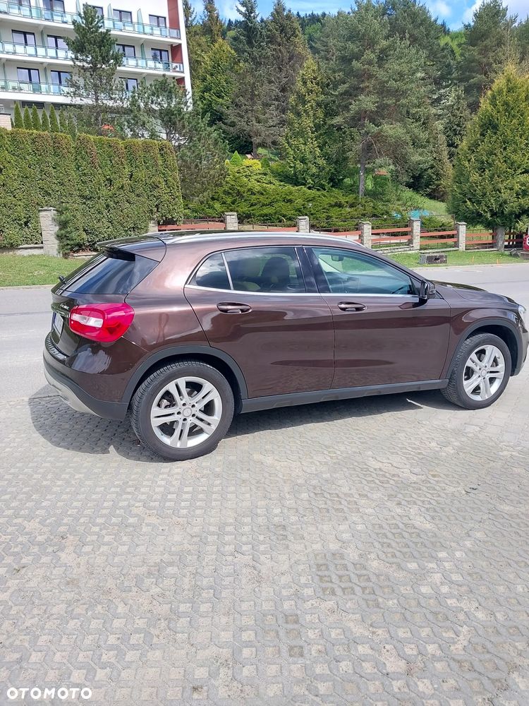 Mercedes-Benz GLA 250 4-Matic - 2
