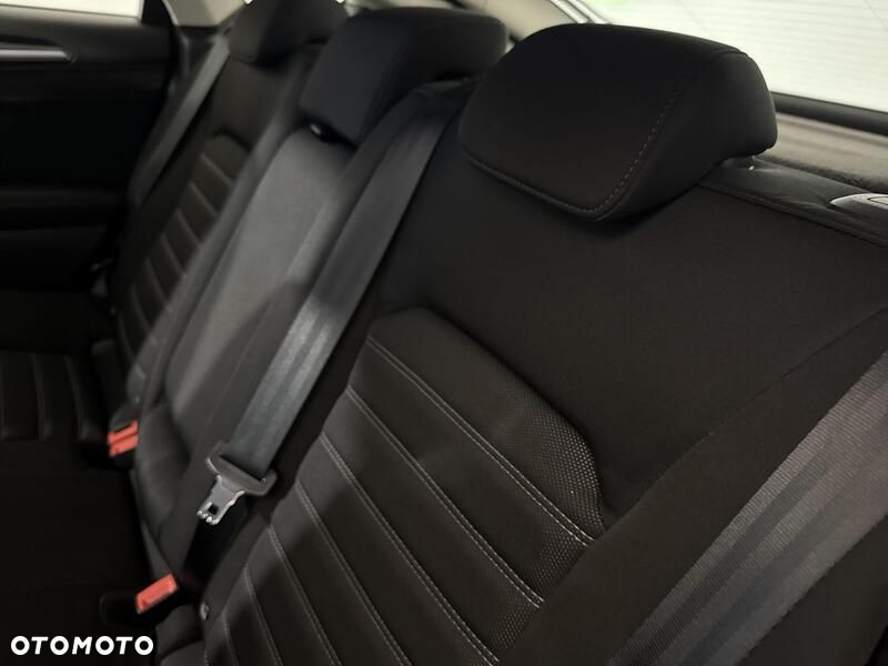 Ford Mondeo - 20