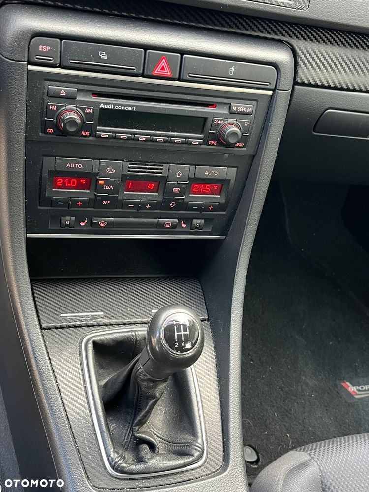 Audi A4 Avant - 10